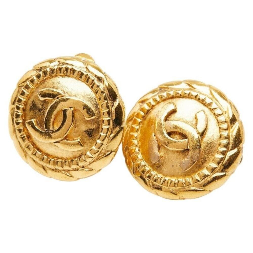 Chanel CC Logo Plated Earrings Gold